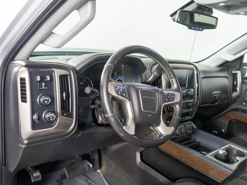Used 2018 GMC Sierra 2500 Denali w/ Duramax Plus Package AWD/4WD image 14