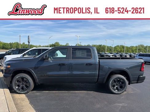 New 2026 RAM 1500 Big Horn AWD/4WD image 3