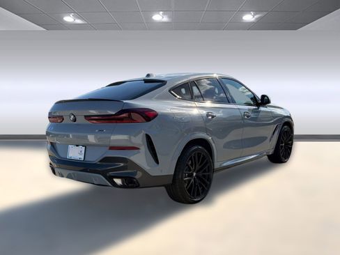 New 2026 BMW X6 xDrive40i image 9