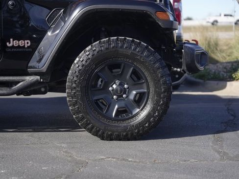 Used 2021 Jeep Gladiator Mojave image 4
