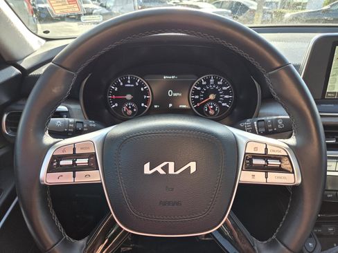 Used 2022 Kia Telluride SX w/ SX Prestige Package image 27