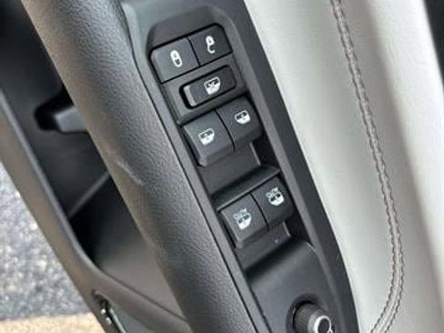 Used 2024 Jeep Compass Limited image 8