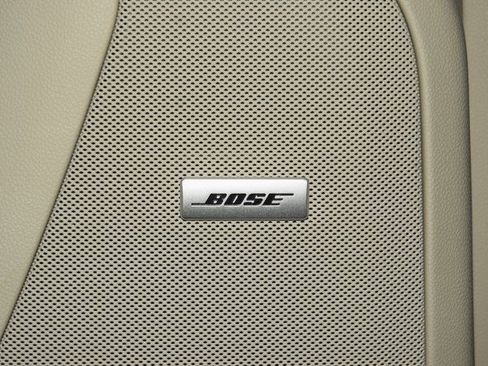 Used 2024 GMC Yukon XL Denali image 49