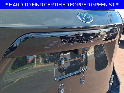 Used 2023 Ford Explorer ST w/ Equipment Group 401A AWD/4WD image 32
