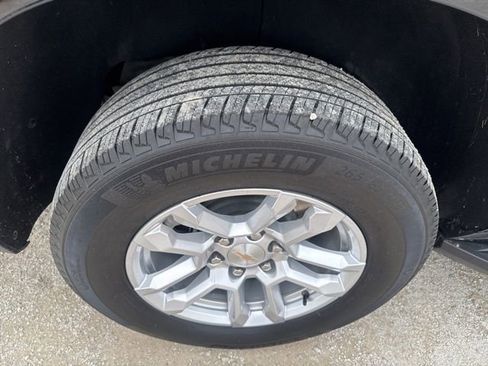 Used 2025 Chevrolet Tahoe LT AWD/4WD image 29