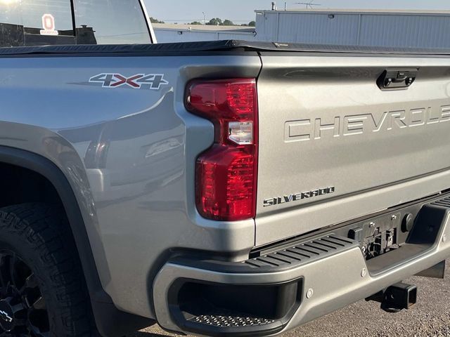 Used 2025 Chevrolet Silverado 2500 LT w/ Safety Package AWD/4WD image 12