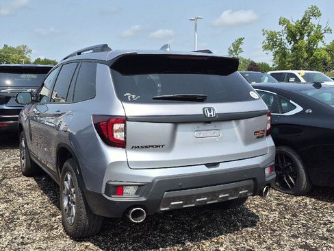 Used 2022 Honda Passport TrailSport image 4