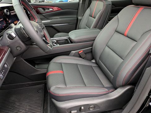 New 2026 Chevrolet Traverse RS image 14