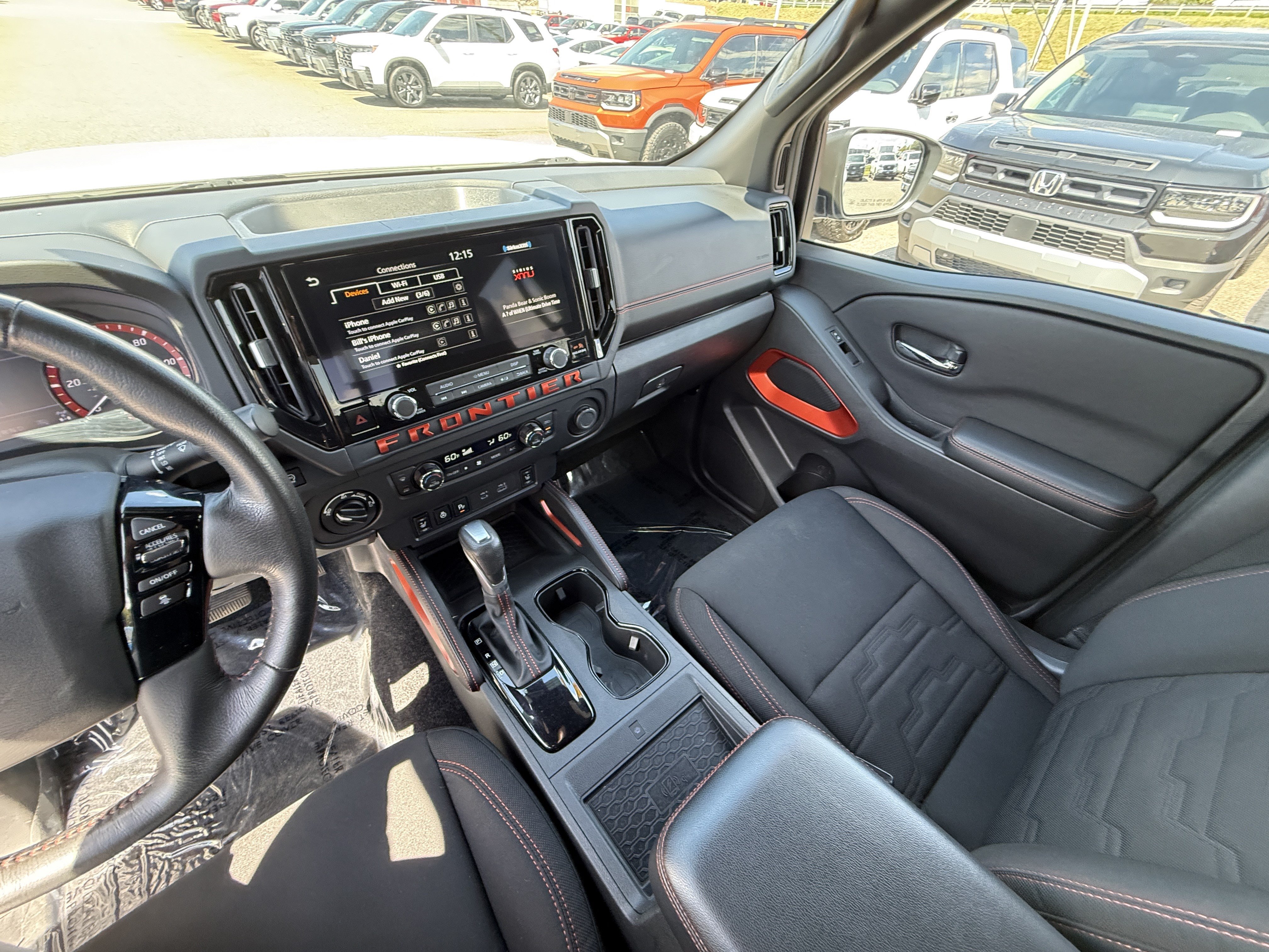 Used 2025 Nissan Frontier PRO-4X w/ Pro Convenience Package AWD/4WD image 26
