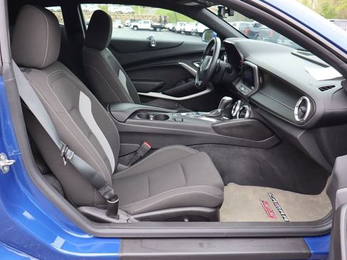 Used 2020 Chevrolet Camaro SS RWD image 16