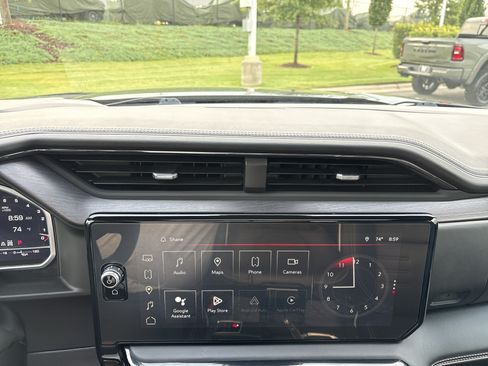Used 2023 GMC Sierra 1500 AT4X AWD/4WD image 31