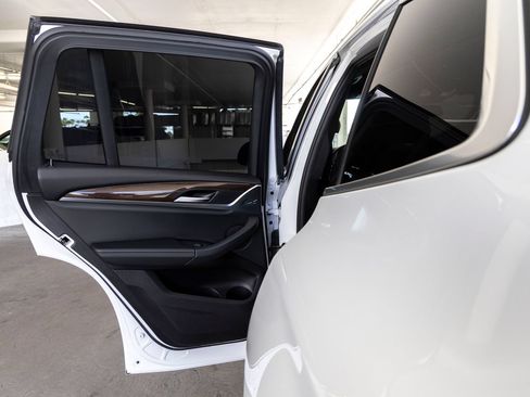 Used 2023 BMW X3 sDrive30i w/ Convenience Package RWD image 19