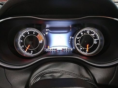 Used 2021 Jeep Cherokee Limited AWD/4WD image 19