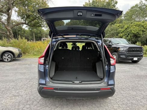 Used 2026 Honda CR-V EX-L image 11