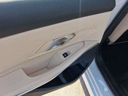 Used 2025 BMW 330i Sedan RWD image 13