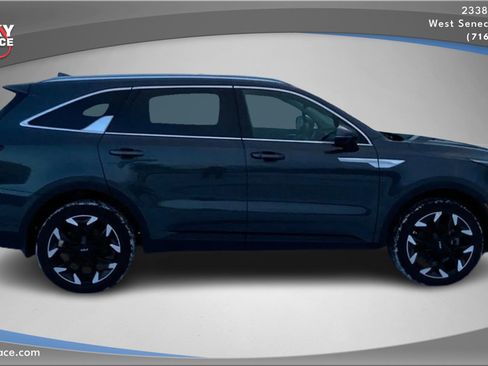 Used 2024 Kia Sorento X-Line EX image 4