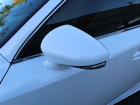 Used 2015 Lexus IS 250 w/ Luxury Package RWD image 12