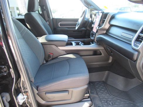 Used 2025 RAM 2500 Big Horn AWD/4WD image 10