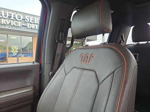 Used 2015 Ford F150 King Ranch w/ Equipment Group 601A Luxury AWD/4WD image 22