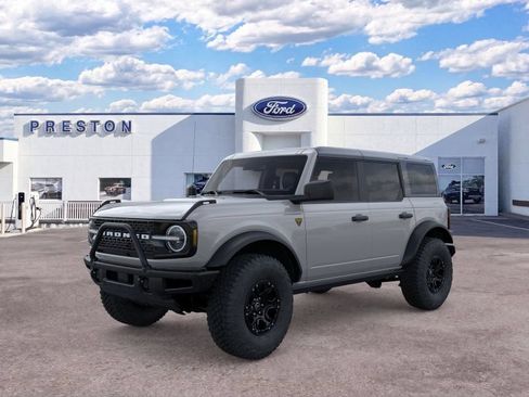 New 2026 Ford Bronco Badlands w/ Sasquatch Package AWD/4WD image 1