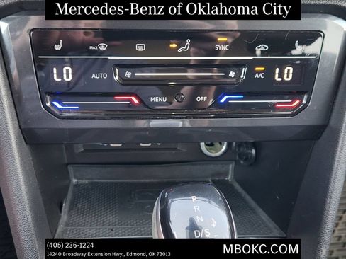 Used 2022 Volkswagen Tiguan SE AWD/4WD image 17