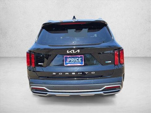 Used 2022 Kia Sorento SX Prestige w/ Panoramic Sunroof Package image 5