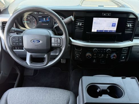 Used 2025 Ford F250 XL w/ STX Appearance Package AWD/4WD image 11