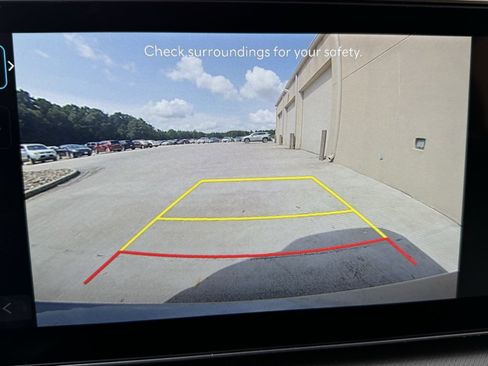 New 2025 Hyundai Santa Fe SEL image 3