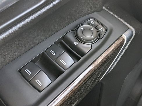 Used 2021 Chevrolet Silverado 1500 RST image 19