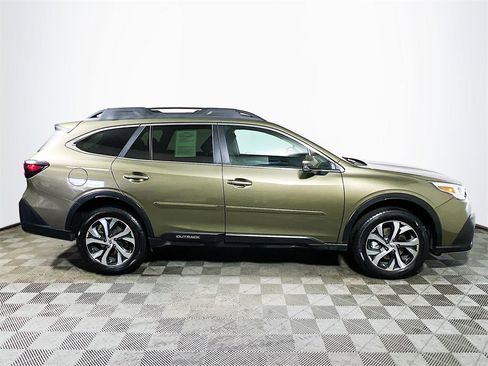 Used 2020 Subaru Outback Limited image 9