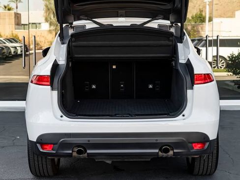 Used 2019 Jaguar F-PACE Premium AWD/4WD image 24