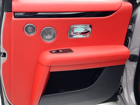 Used 2022 Rolls-Royce Ghost image 55