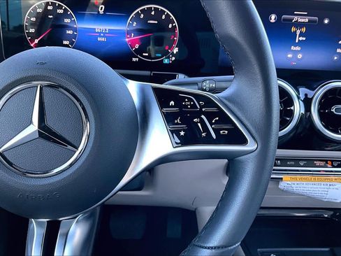 Certified 2025 Mercedes-Benz GLA 250 4MATIC image 25