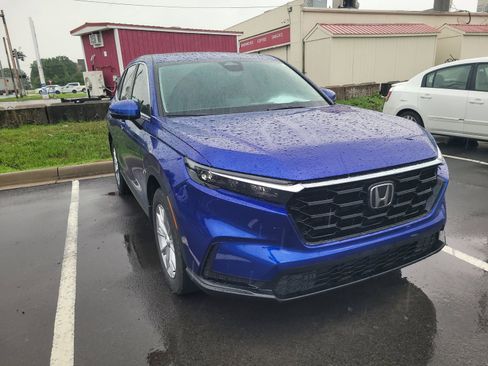 Used 2023 Honda CR-V EX image 3