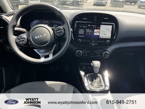 Used 2025 Kia Soul S FWD image 13