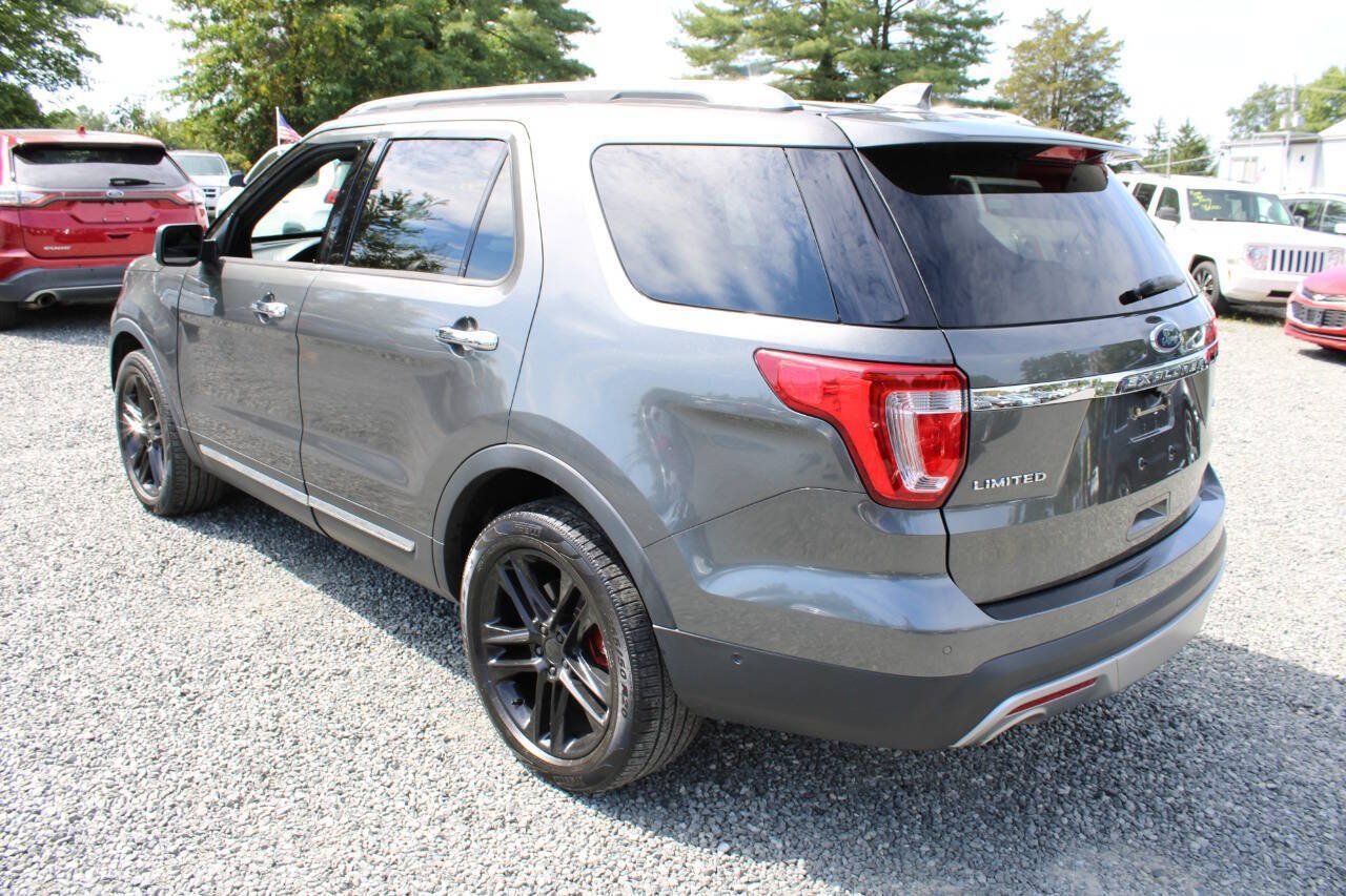 Used 2016 Ford Explorer Limited w/ Equipment Group 301A AWD/4WD image 9