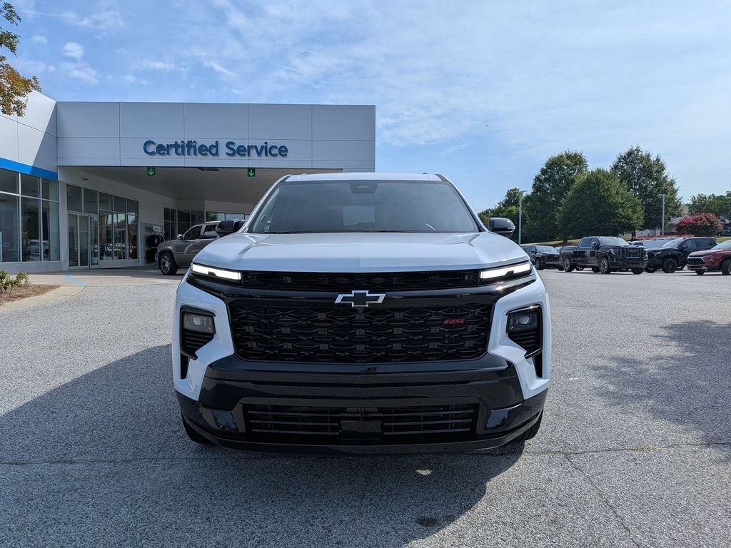New 2026 Chevrolet Traverse RS w/ LPO, Floor Liner Package FWD image 3