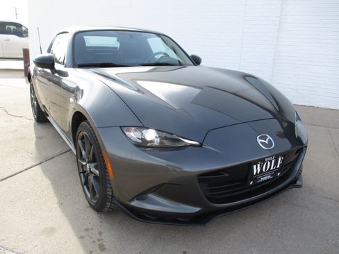 Used 2017 MAZDA MX-5 Miata RF Club image 1