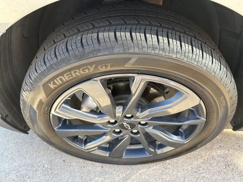 Used 2023 Chevrolet Equinox RS w/ RS Leather Package image 23