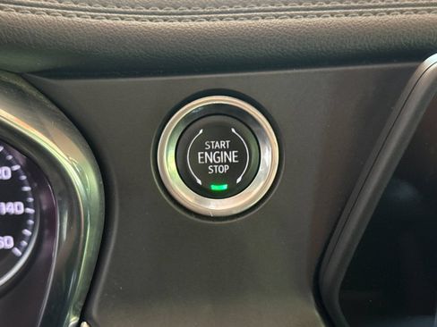 Used 2021 Chevrolet Blazer LT FWD image 29