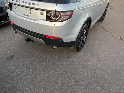Used 2019 Land Rover Discovery Sport HSE AWD/4WD image 6