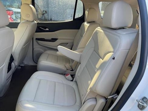 Used 2021 GMC Acadia Denali w/ Denali Technology Package image 19