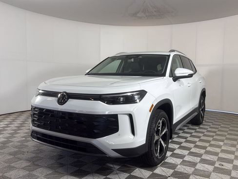 New 2026 Volkswagen Tiguan SE AWD/4WD image 11