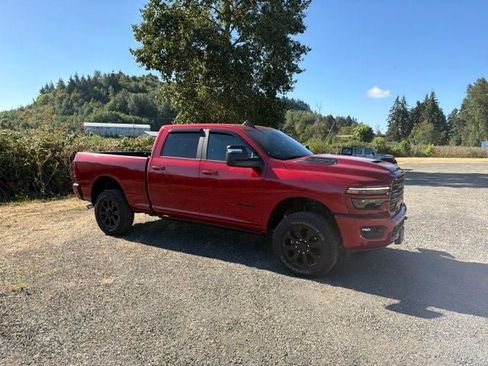 Used 2026 RAM 2500 Laramie AWD/4WD image 3