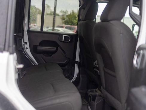 Used 2021 Jeep Wrangler Unlimited Sport image 34