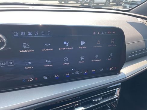 New 2026 Chevrolet Traverse LT w/ Driver Confidence Package image 13