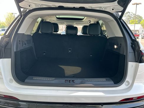 Used 2026 Lincoln Nautilus Premier w/ Equipment Group 102A image 16