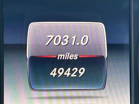 Used 2019 Mercedes-Benz GLC 300 4MATIC image 26