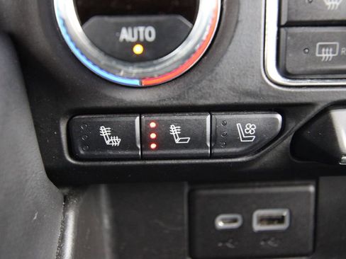Used 2021 GMC Yukon XL SLT AWD/4WD image 27