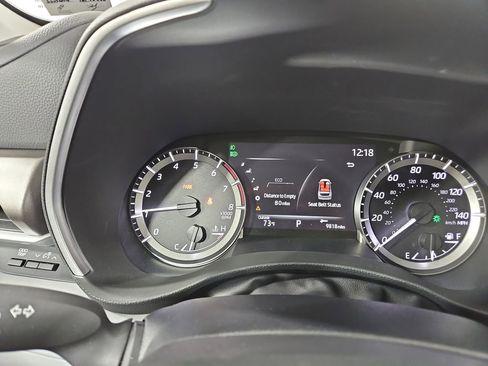 Used 2023 Toyota Highlander XLE FWD image 16